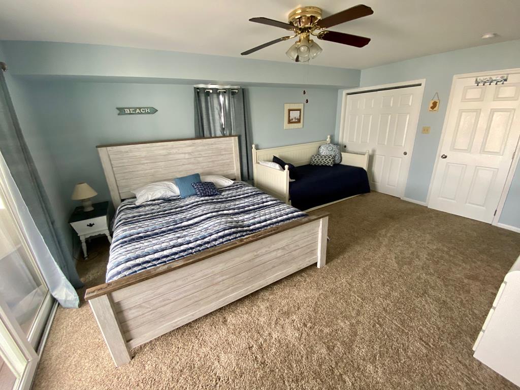 242 40th Street East - Picture 