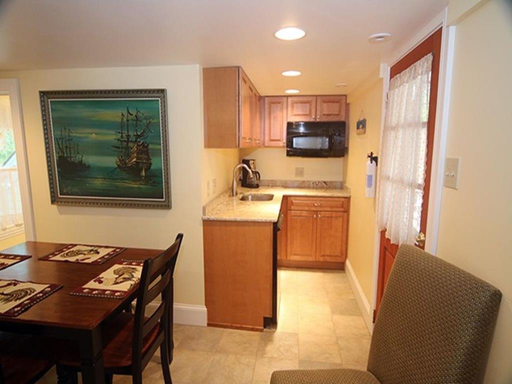 Sea Horse - Charming - Fully Renovated | Photo 11