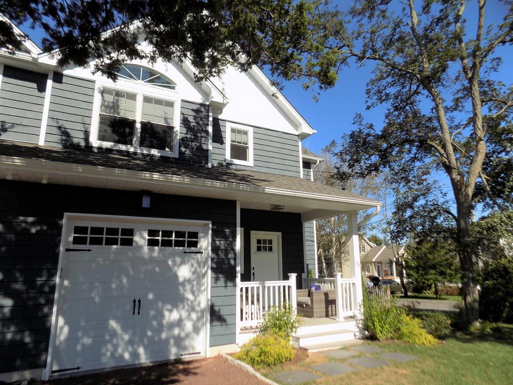 Stunning Townhouse in West Cape May | Photo 4