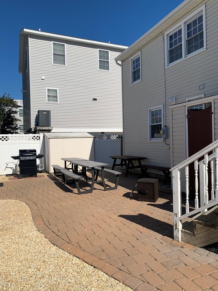 1700 N Beach Avenue, North Beach Haven (Ocean Side)