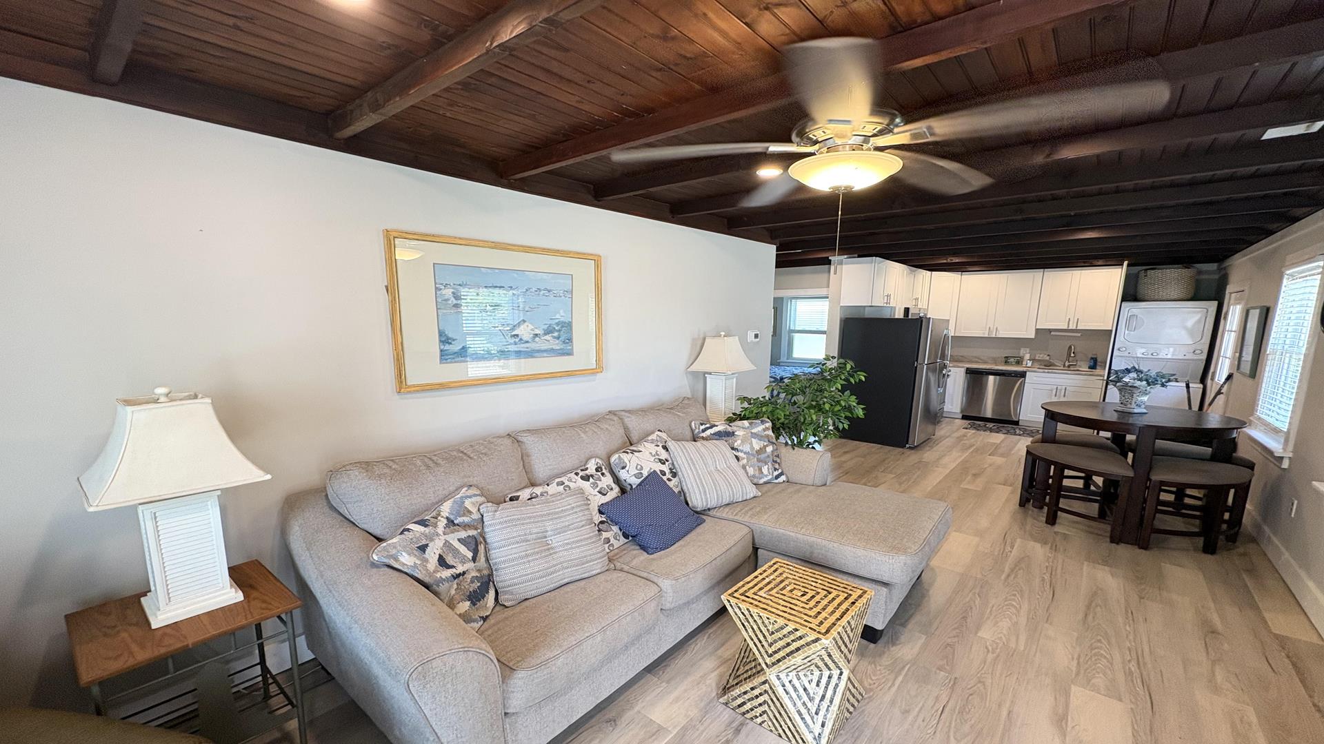 270 82nd Street, Cottage, Stone Harbor (Mid-Island) - Picture 5