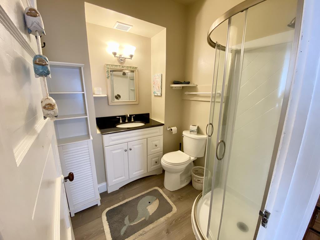 822 Stockton Unit 1/The Blue Whale | Photo 15