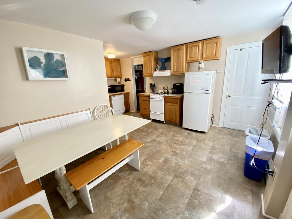 822 Stockton Unit 1/The Blue Whale | Photo 16