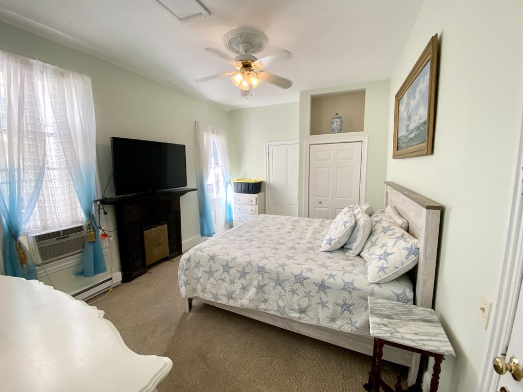 822 Stockton Unit 1/The Blue Whale | Photo 23