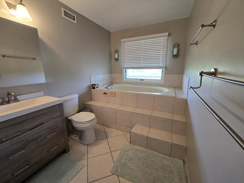 1604 Landis Avenue, Sea Isle City (Beach Front)