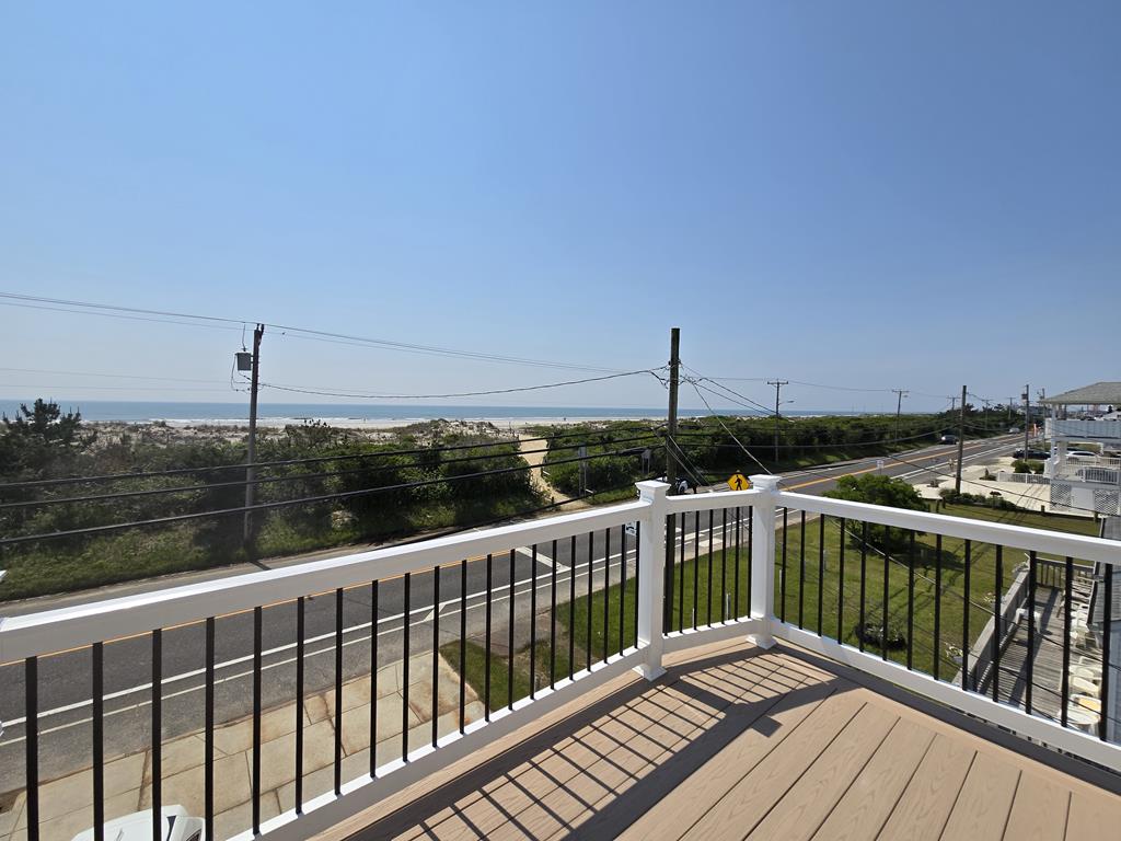 1604 Landis Avenue, Sea Isle City (Beach Front)