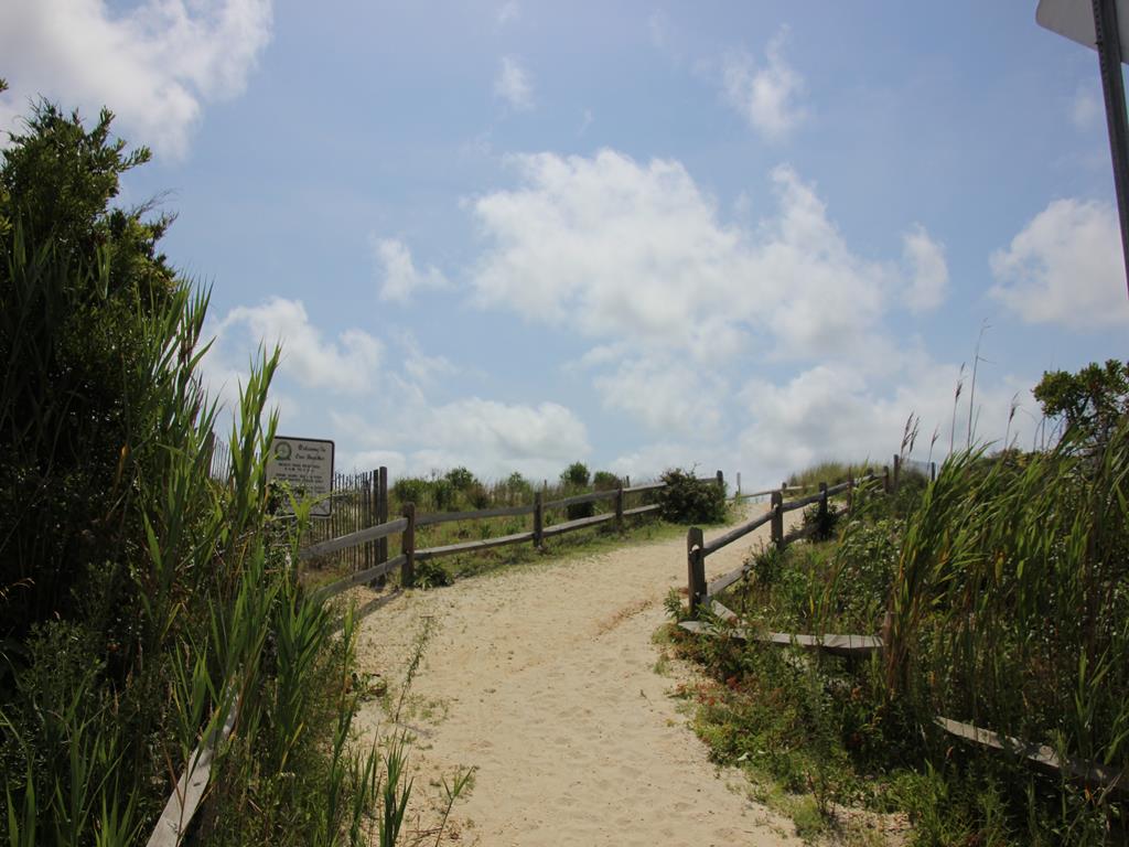 1604 Landis Avenue, Sea Isle City (Beach Front)