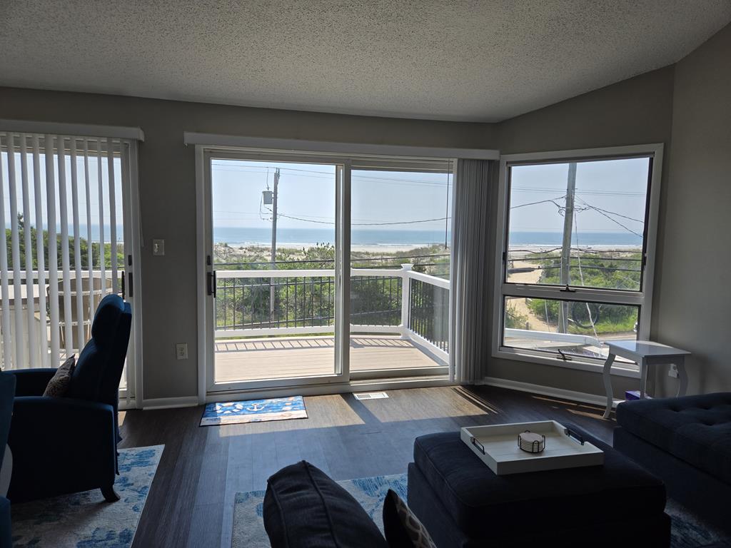 1604 Landis Avenue, Sea Isle City (Beach Front)
