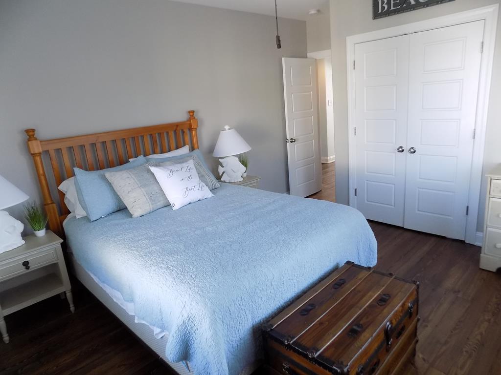 BEACH BLOCK, POOL, 6 BEDROOMS! | Photo 28