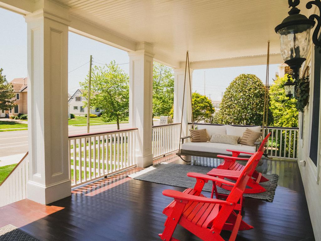 BEACH BLOCK, POOL, 6 BEDROOMS! | Photo 5