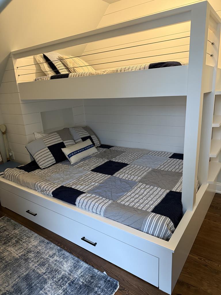 BEACH BLOCK, POOL, 6 BEDROOMS! | Photo 32