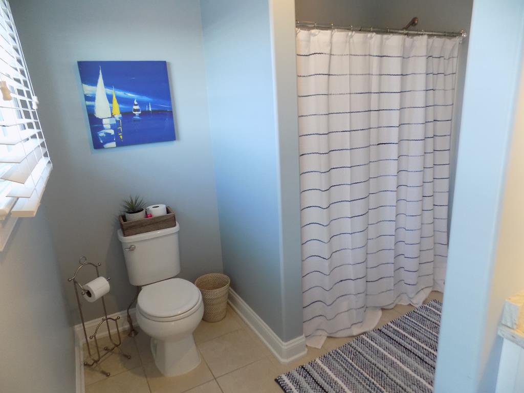 BEACH BLOCK, POOL, 6 BEDROOMS! | Photo 34