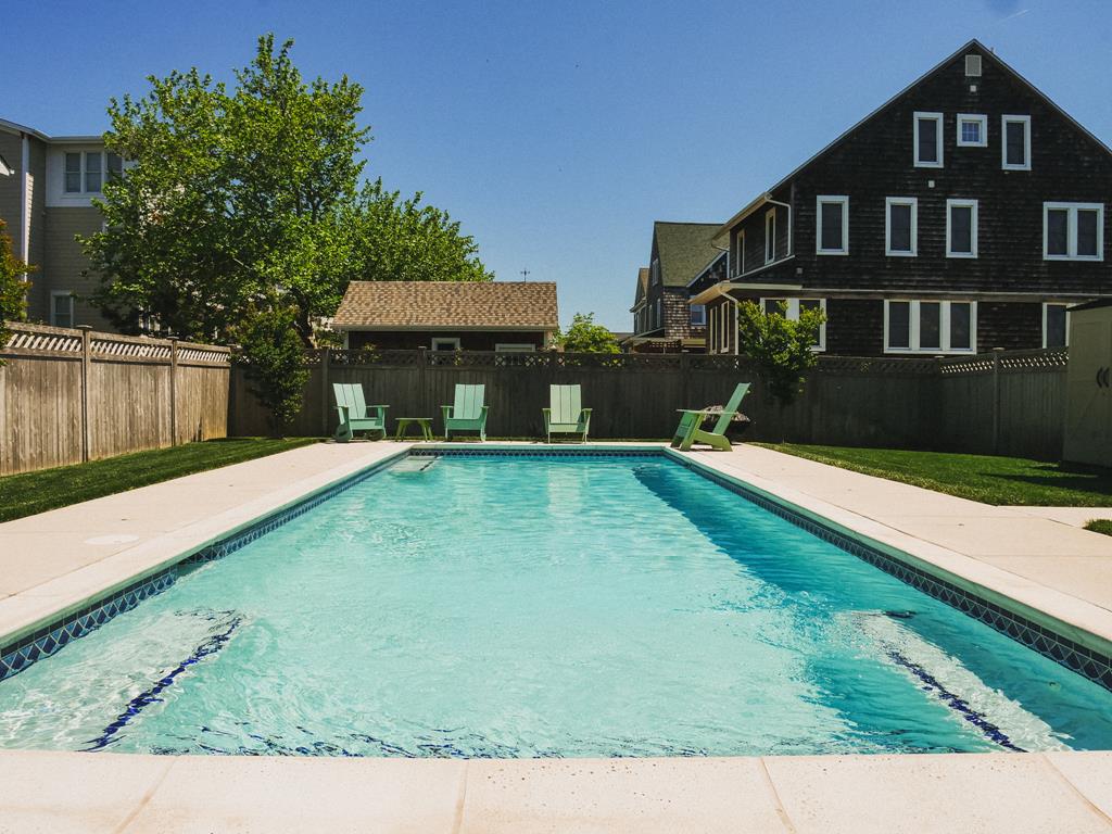 BEACH BLOCK, POOL, 6 BEDROOMS! | Photo 7