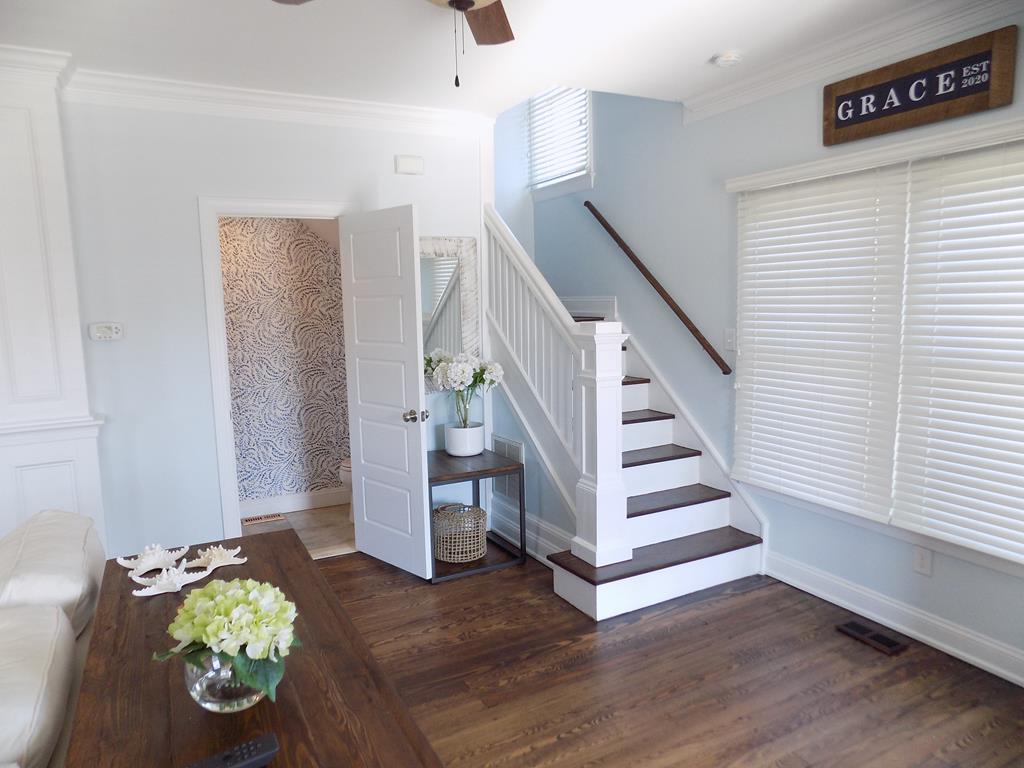 BEACH BLOCK, POOL, 6 BEDROOMS! | Photo 10