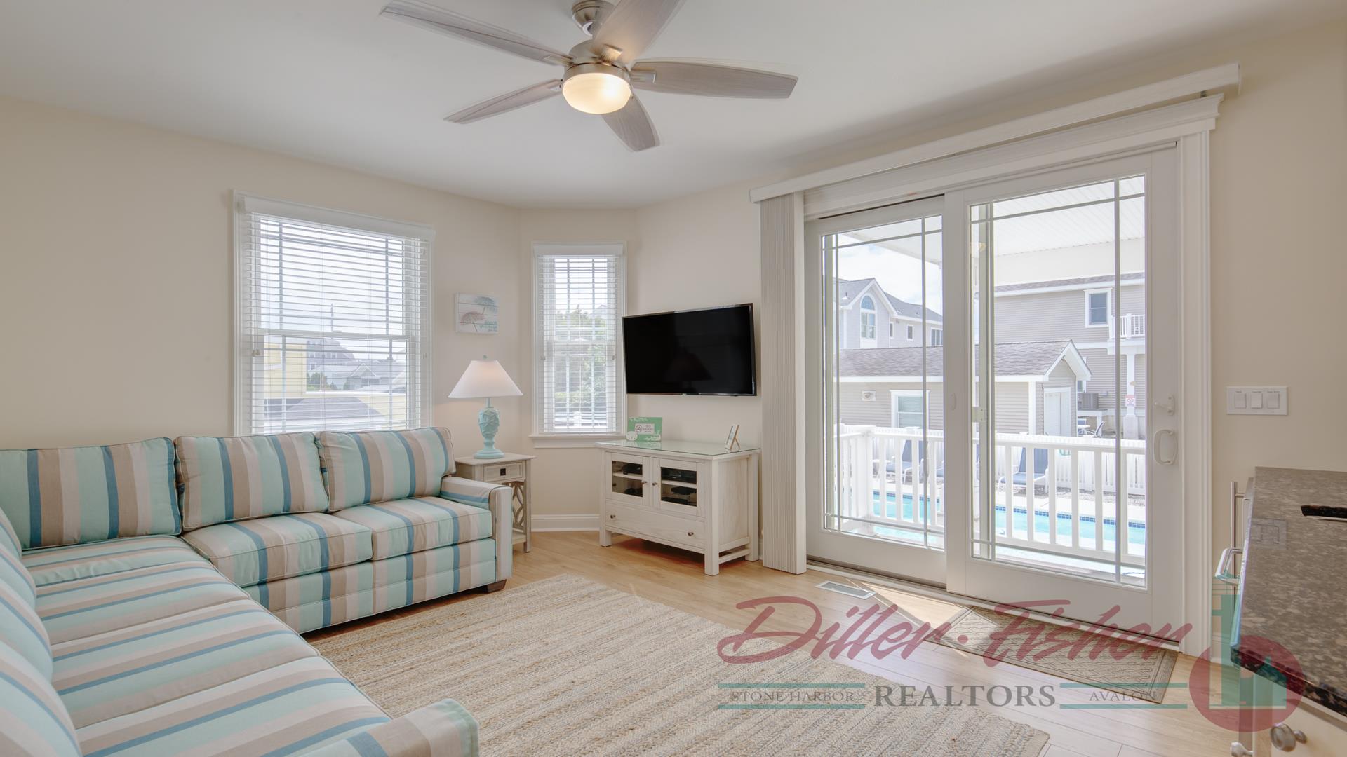 261 89th Street, Stone Harbor (Mid-Island) - Picture 3