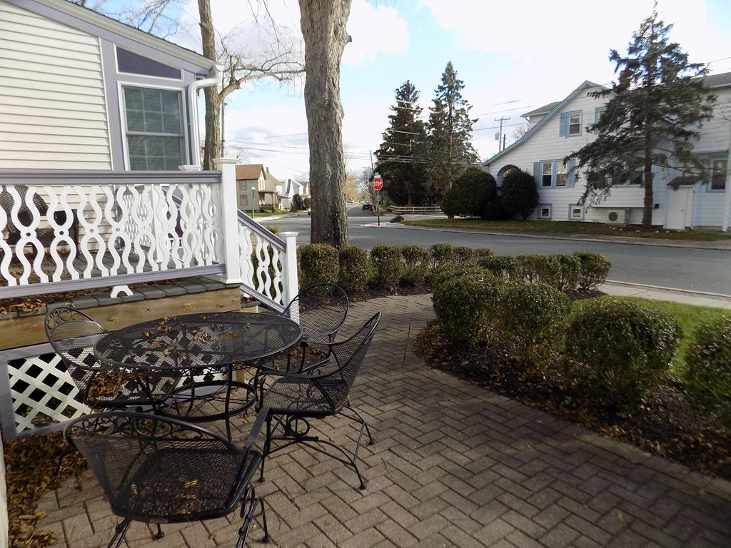 Updated 1BR/1BA Apt in close proximity to town | Photo 15