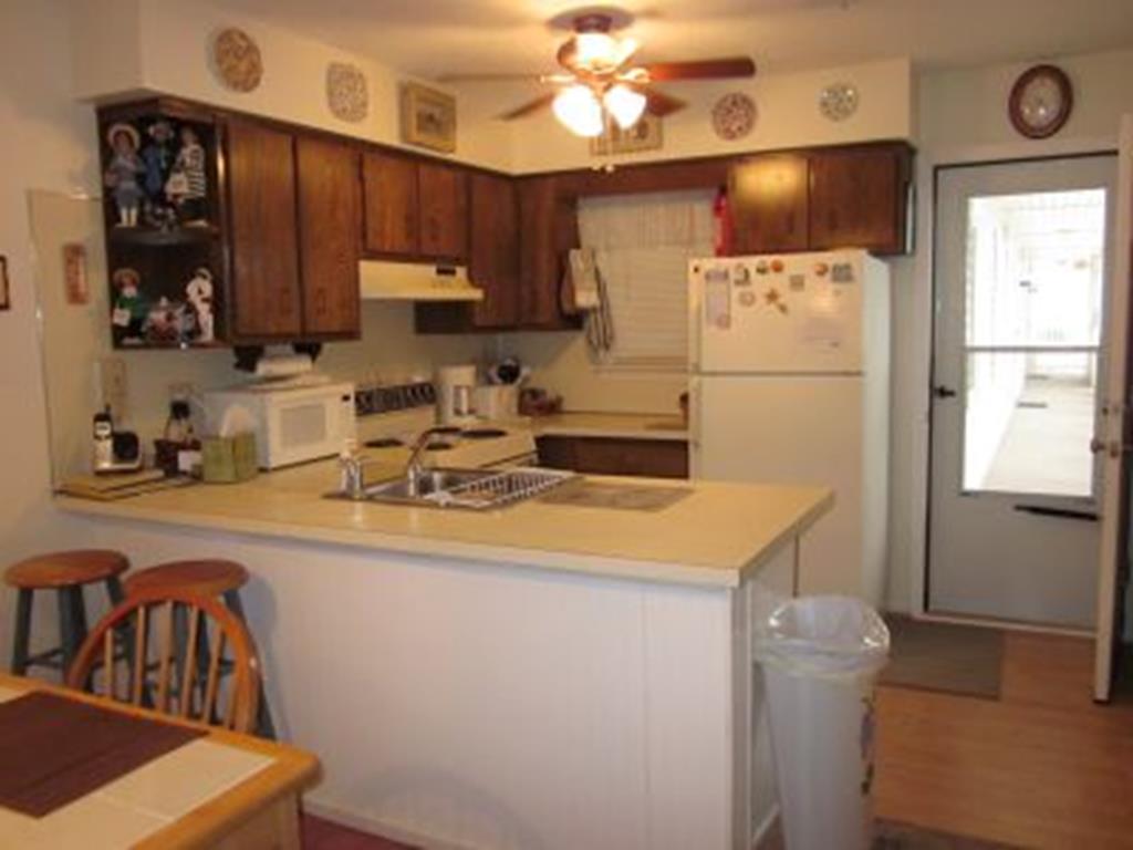 4400 Pleasure Avenue - Picture 