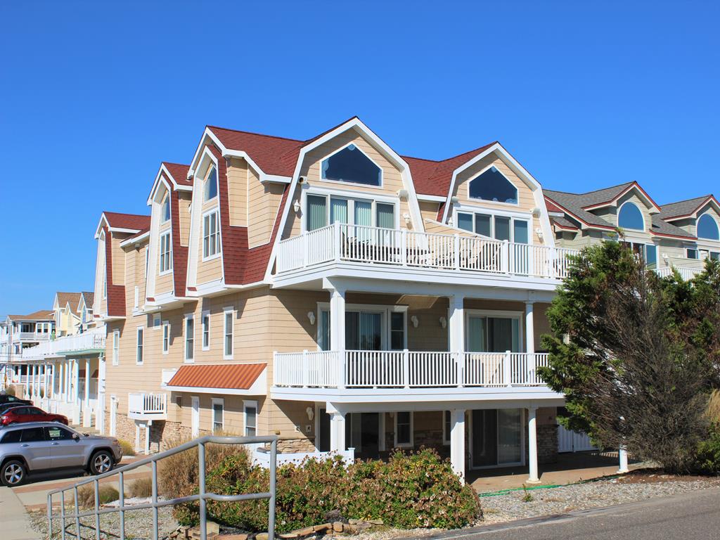 3212 Boardwalk, Sea Isle City