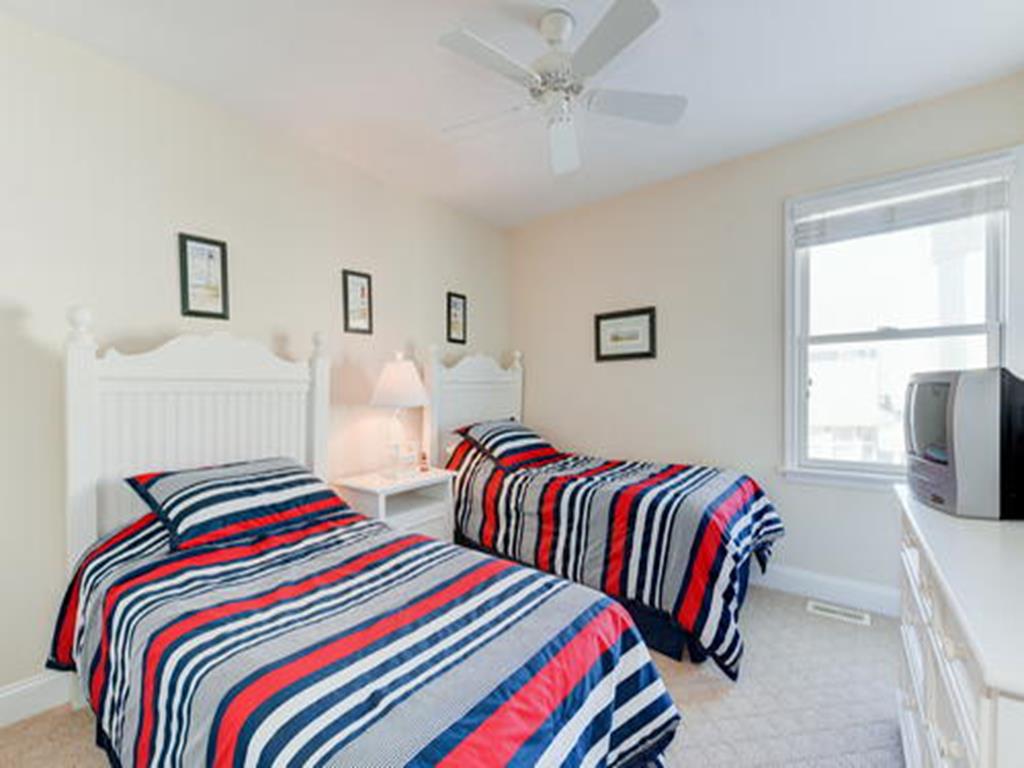 33 74th Street, Sea Isle City (Beach Block)