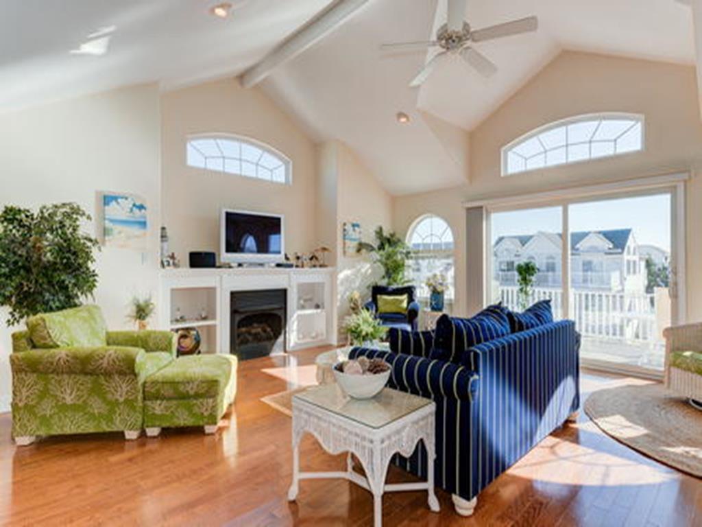 33 74th Street, Sea Isle City (Beach Block)