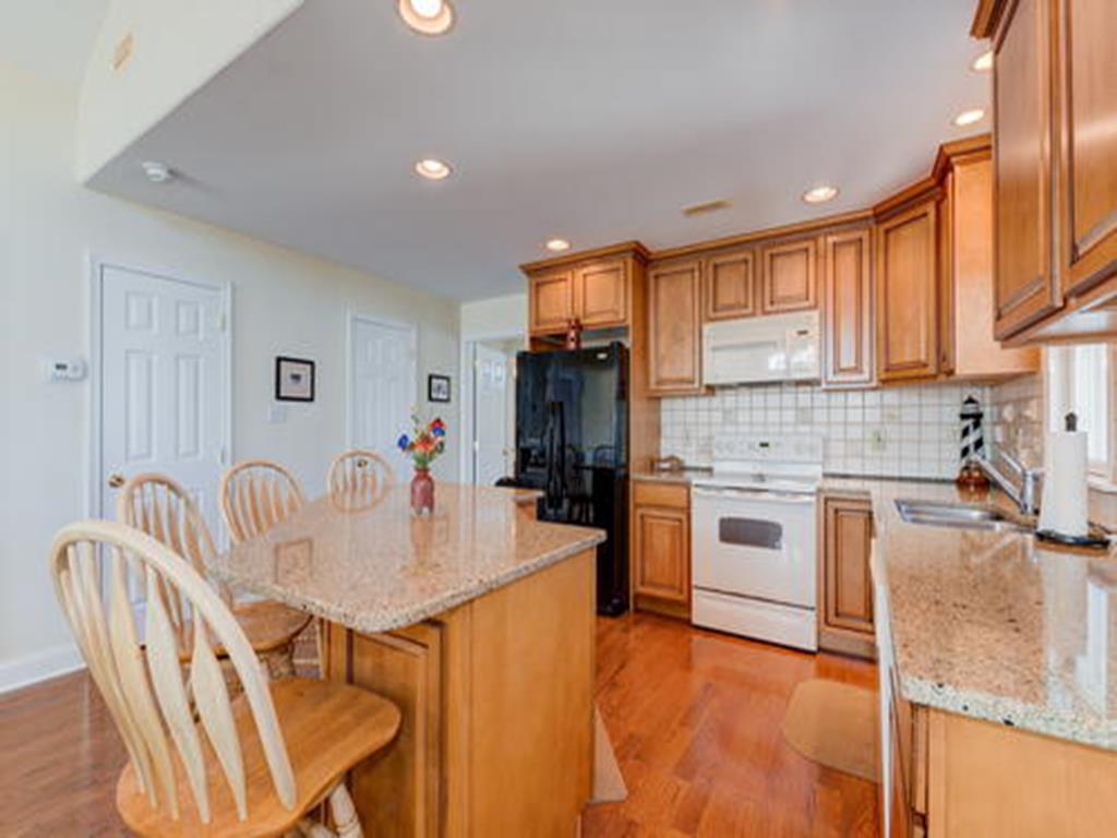 33 74th Street, Sea Isle City (Beach Block)