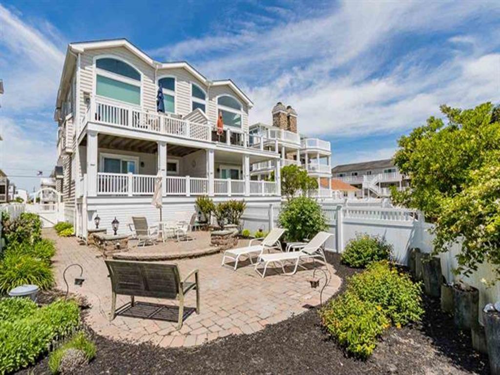 7109 Pleasure Avenue - 