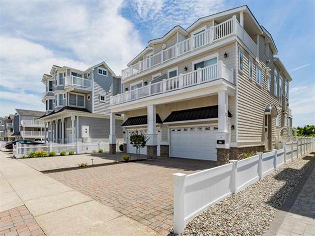 7109 Pleasure Avenue, Sea Isle City (Beach Front)