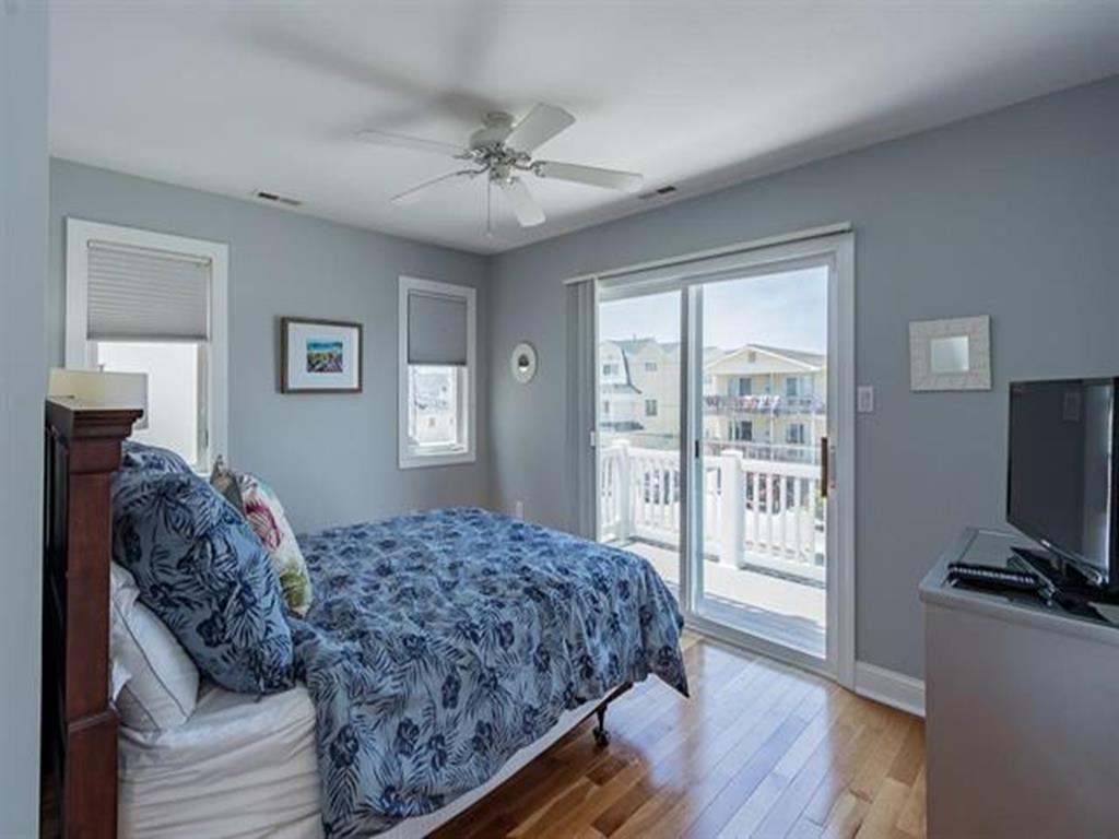 7109 Pleasure Avenue, Sea Isle City (Beach Front)