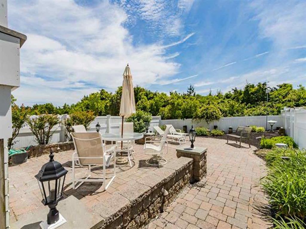 7109 Pleasure Avenue, Sea Isle City (Beach Front)