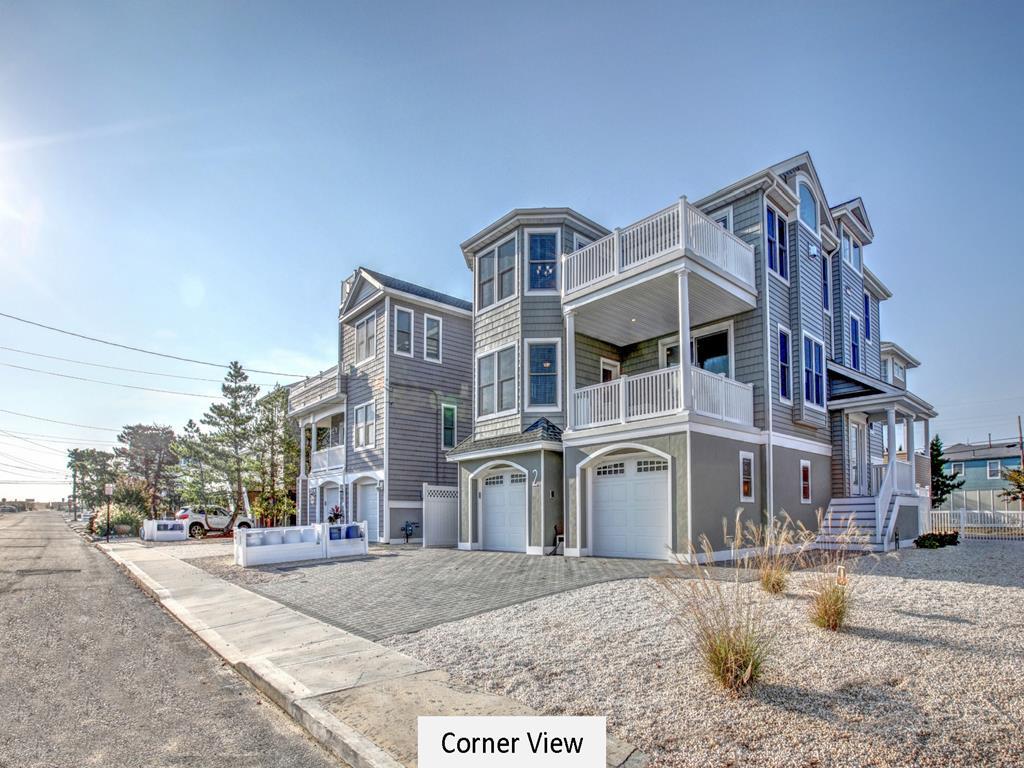 2 E Lavenia Avenue, Beach Haven Crest (Ocean Side)