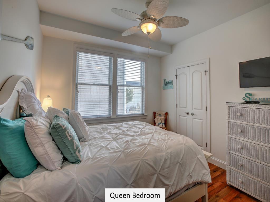 2 E Lavenia Avenue, Beach Haven Crest (Ocean Side)