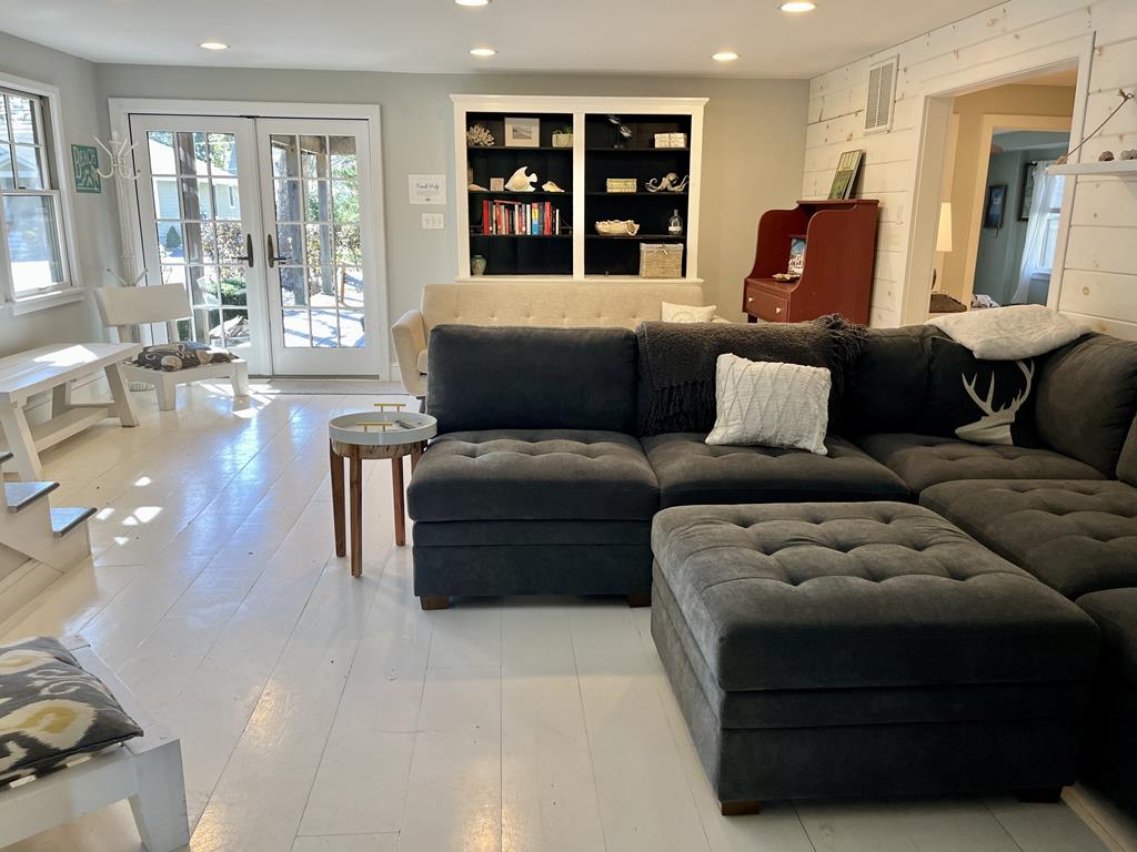 783 Stimpson Lane | Photo 5