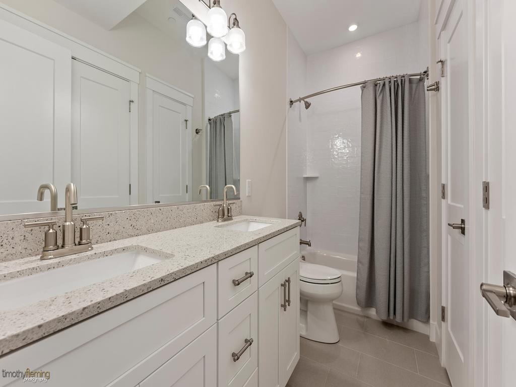 33 42nd Street - #204, Sea Isle City (Beach Block)