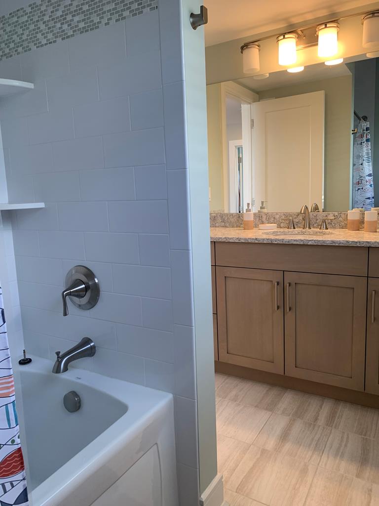 113 W. South 33rd Street, Beach Haven Gardens (Bay Front)