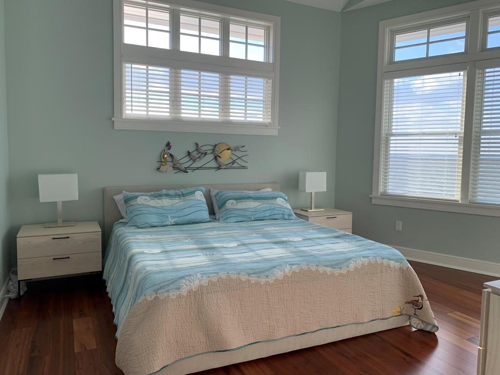 113 W. South 33rd Street, Beach Haven Gardens (Bay Front)