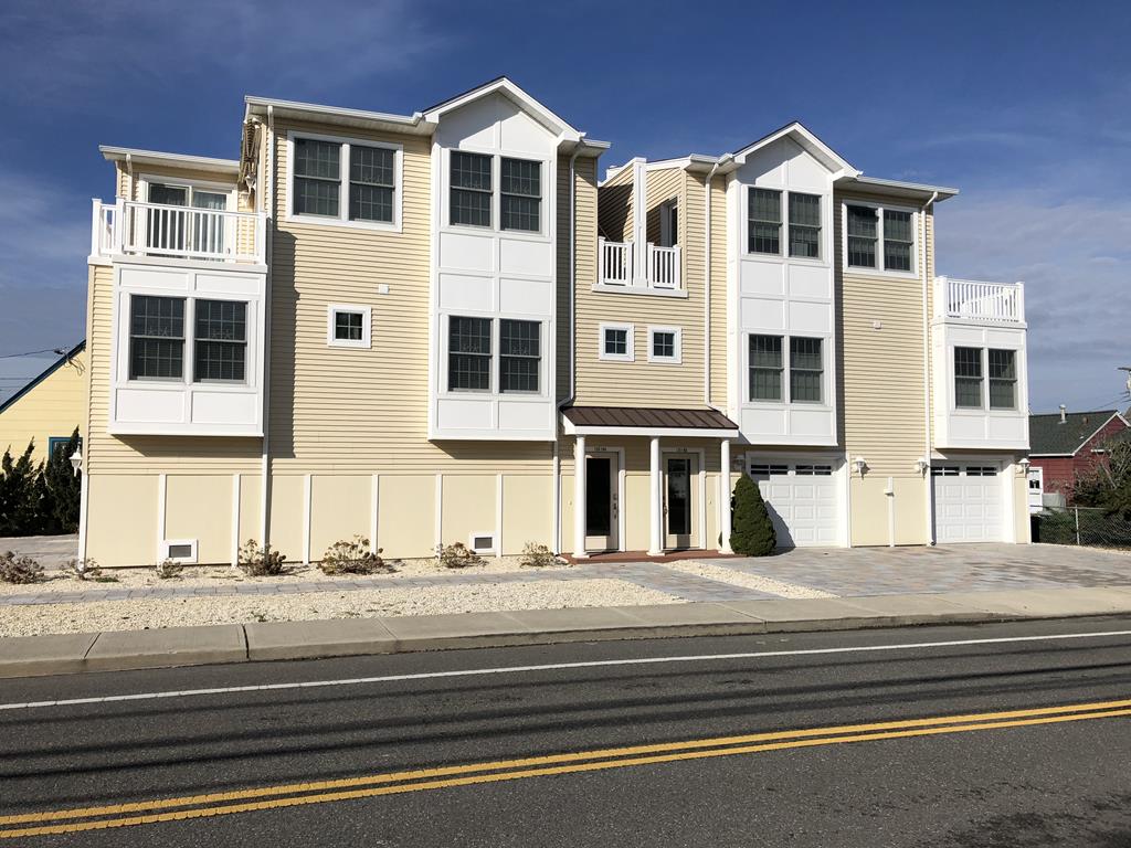 13516 Beach Avenue, Beach Haven Gardens