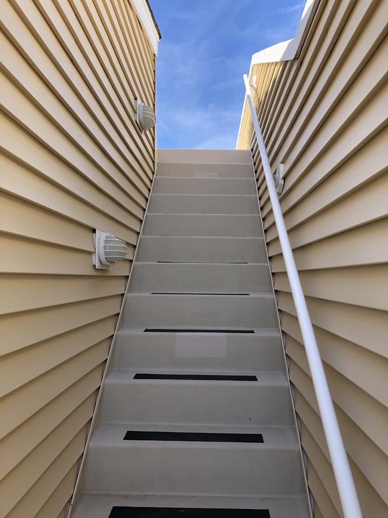 13516 Beach Avenue, Beach Haven Gardens (Ocean Side)