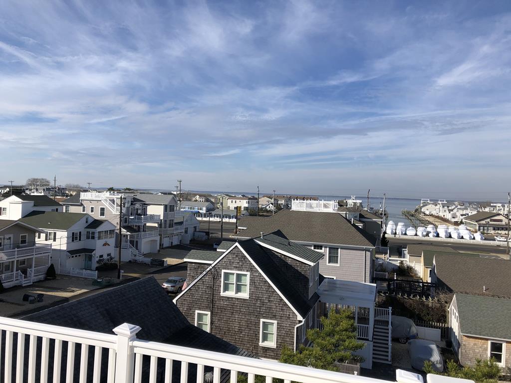 13516 Beach Avenue, Beach Haven Gardens (Ocean Side)