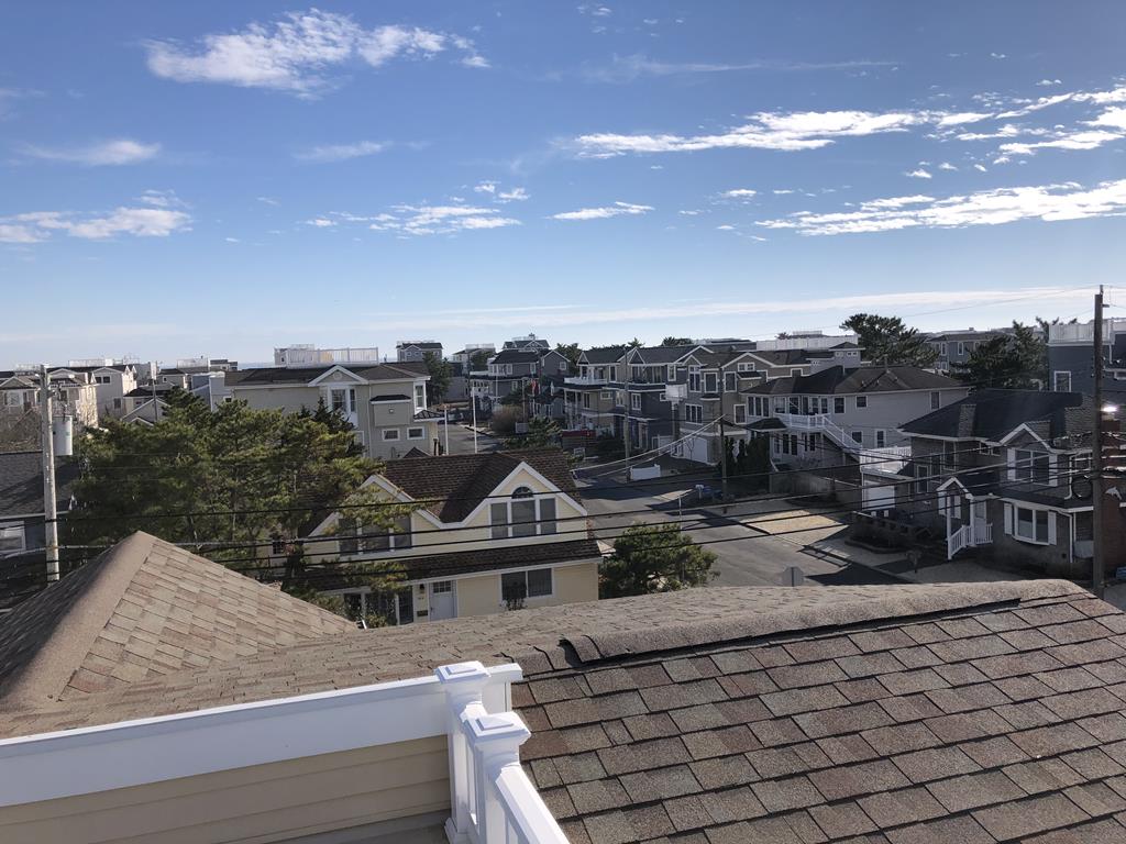 13516 Beach Avenue, Beach Haven Gardens (Ocean Side)