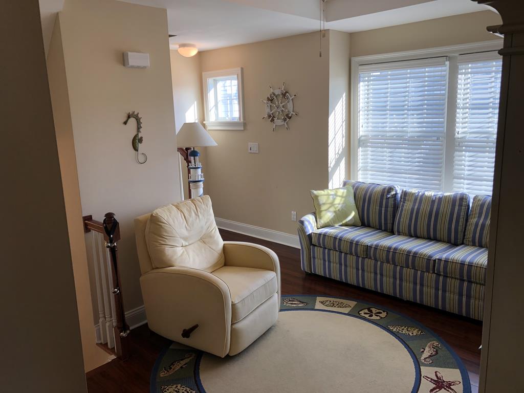 13516 Beach Avenue, Beach Haven Gardens (Ocean Side)