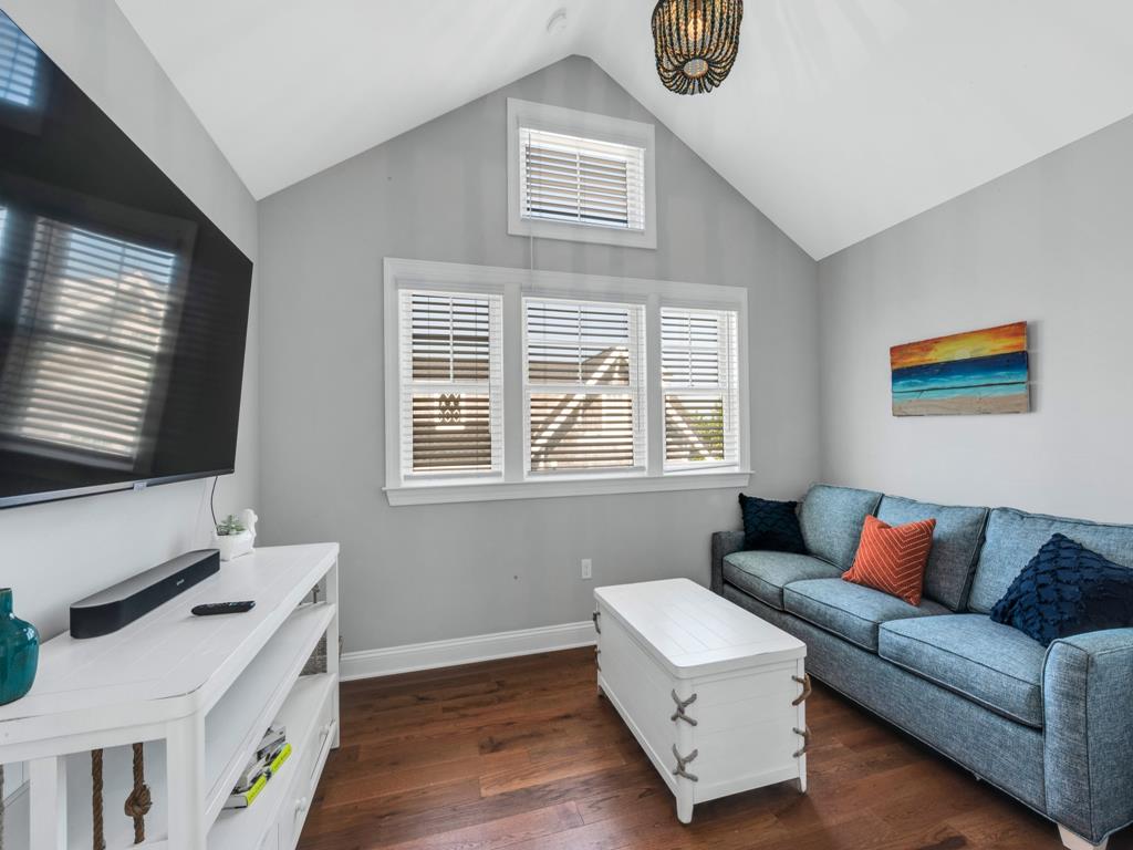 Perfection with a Pool! | Photo 21