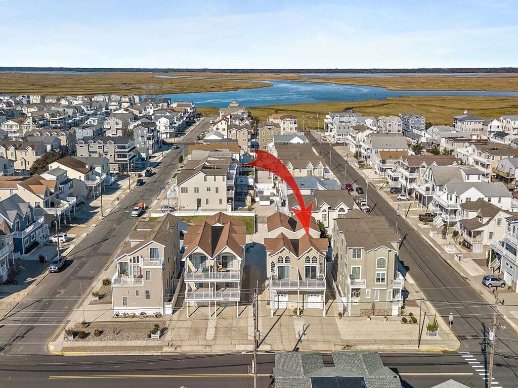 7504 Landis Avenue, Sea Isle City (Center)