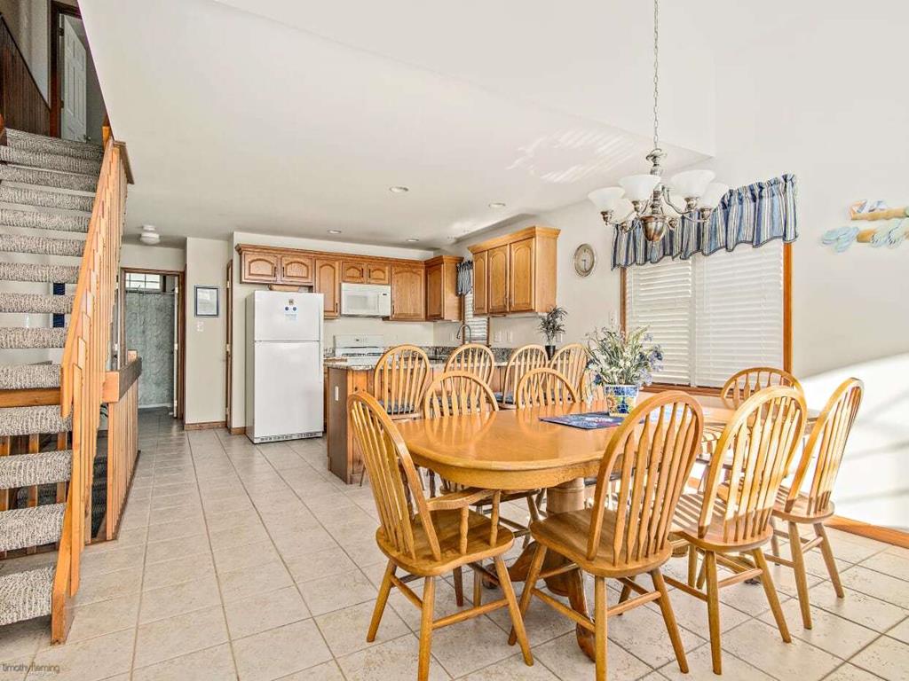 7504 Landis Avenue, Sea Isle City (Center)