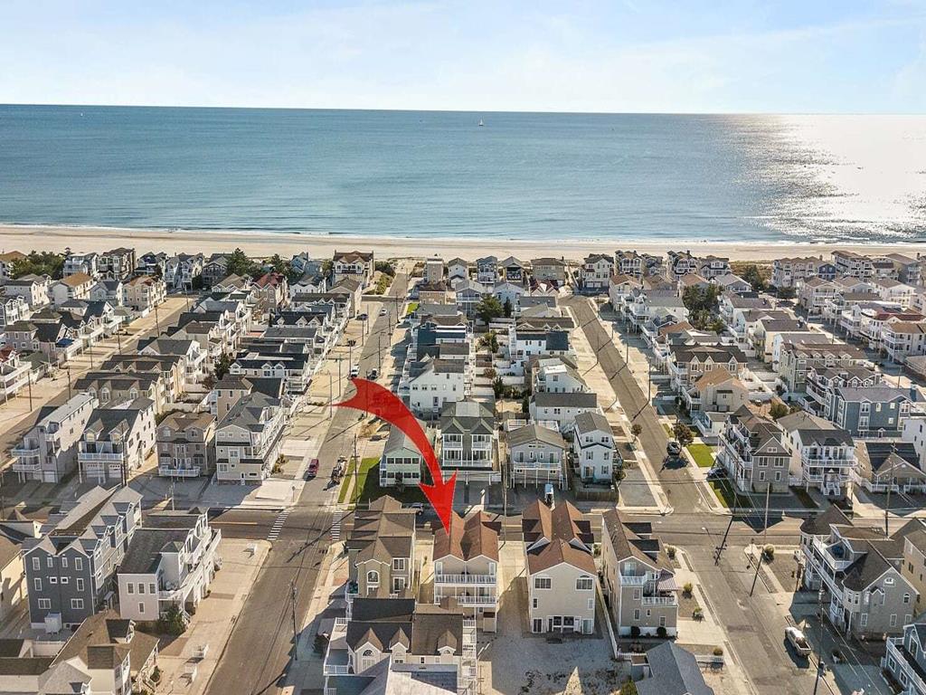 7504 Landis Avenue, Sea Isle City (Center)