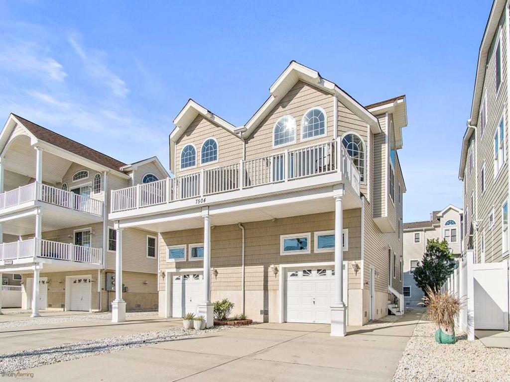 7504 Landis Avenue, Sea Isle City (Center)