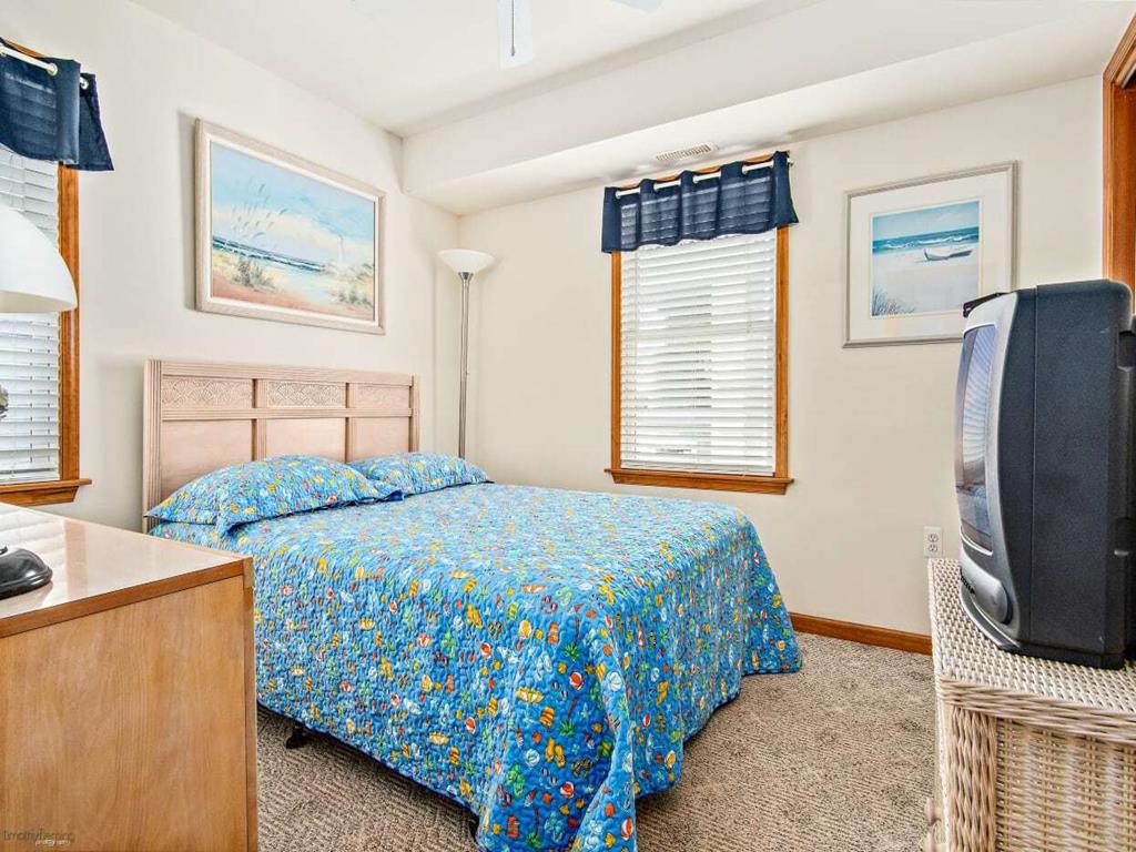7504 Landis Avenue, Sea Isle City (Center)