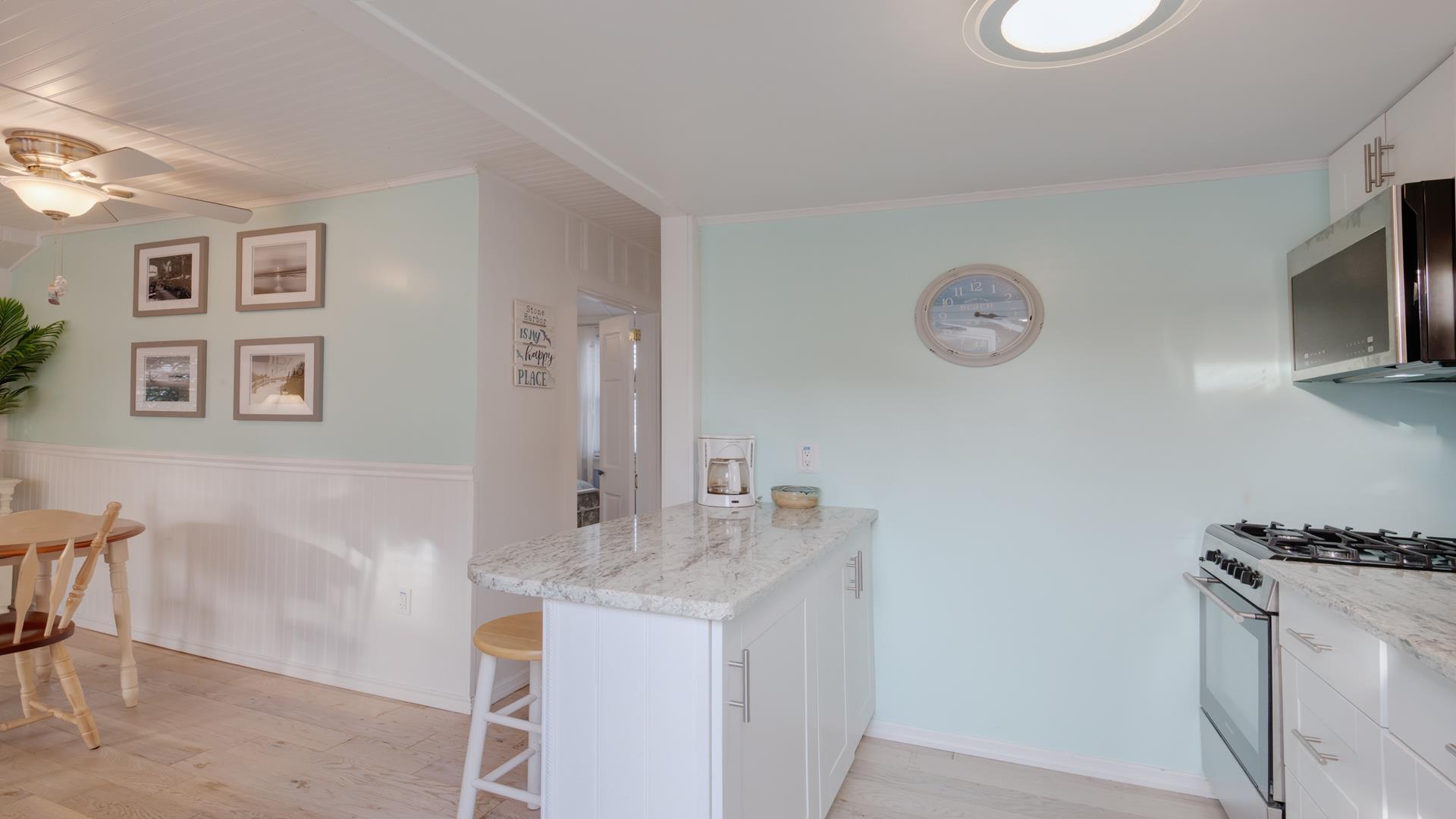 7 Weber Court, Stone Harbor (Mid-Island) - Picture 2