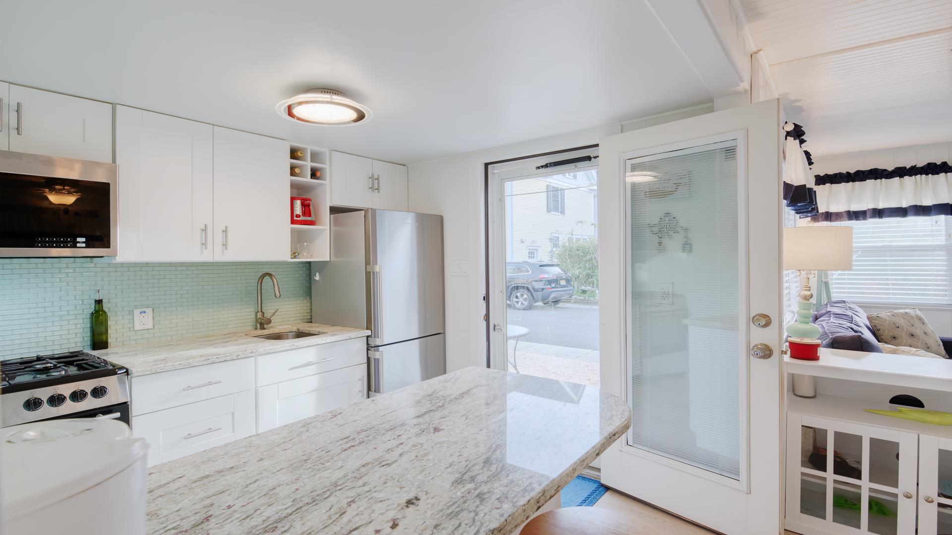 7 Weber Court, Stone Harbor (Mid-Island) - Picture 4