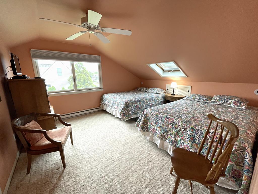 CLOSE TO BEACH AND TOWN - Grant St | Photo 19