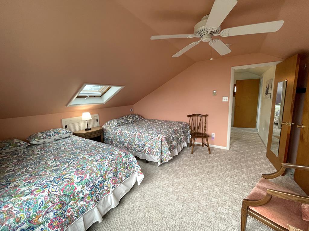 CLOSE TO BEACH AND TOWN - Grant St | Photo 20